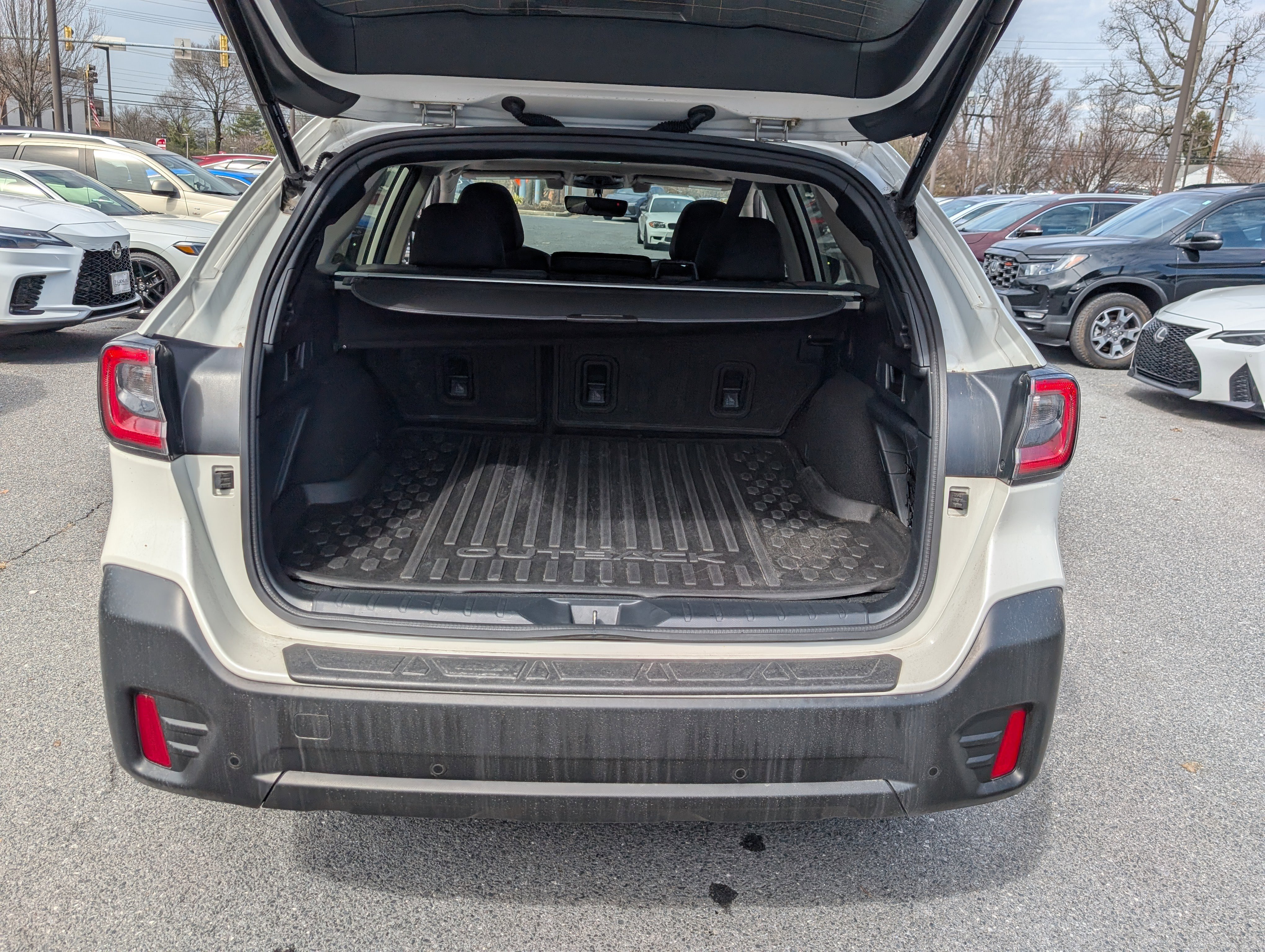 Used 2021 Subaru Outback Onyx Edition XT AWD/4WD image 13