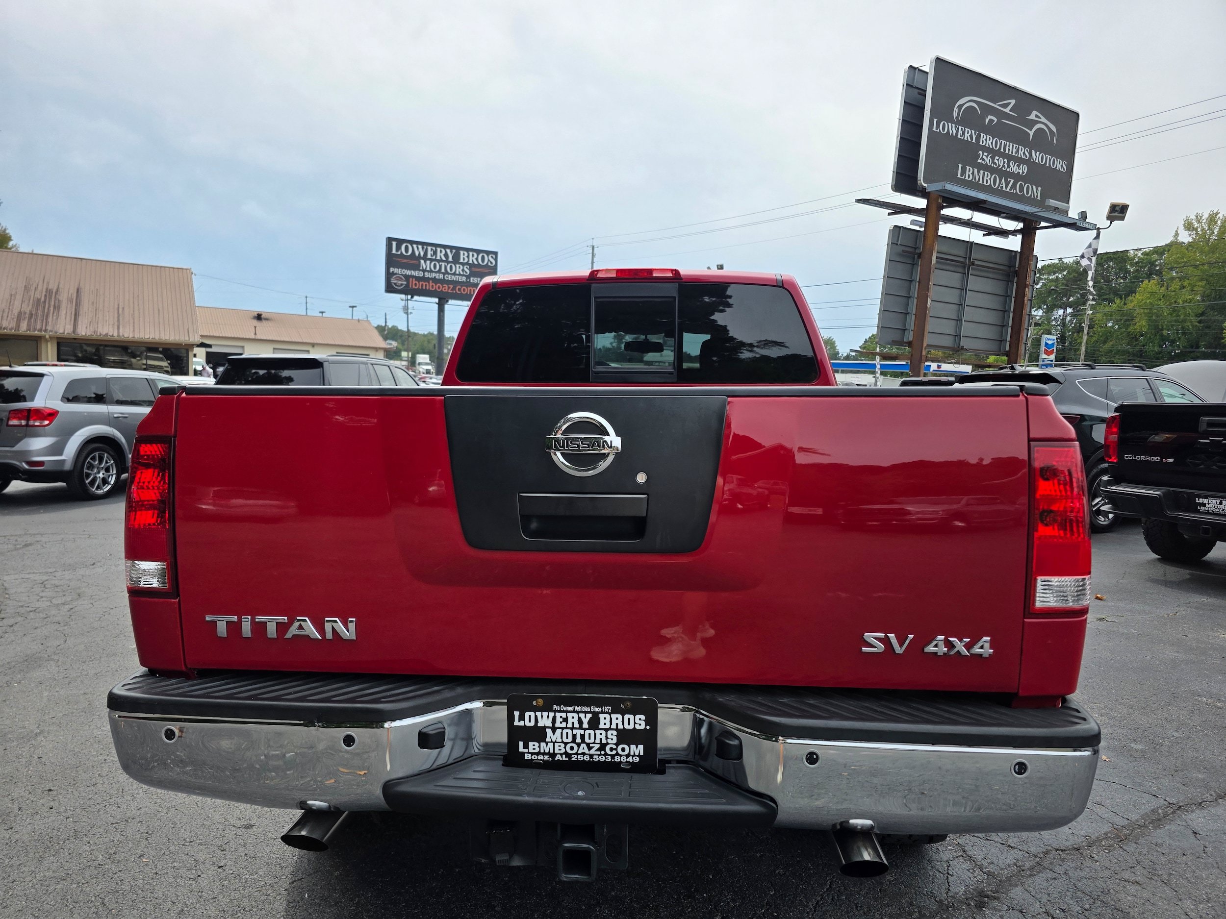 Used 2012 Nissan Titan SV w/ SV Value Truck Pkg AWD/4WD image 6