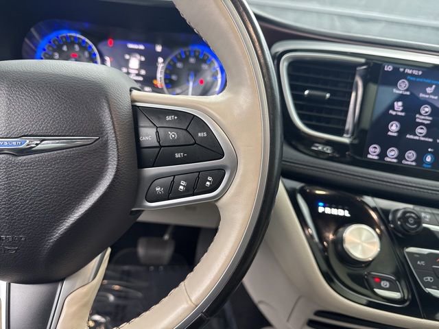 Used 2020 Chrysler Pacifica Limited w/ Advanced Safetytec Group image 30