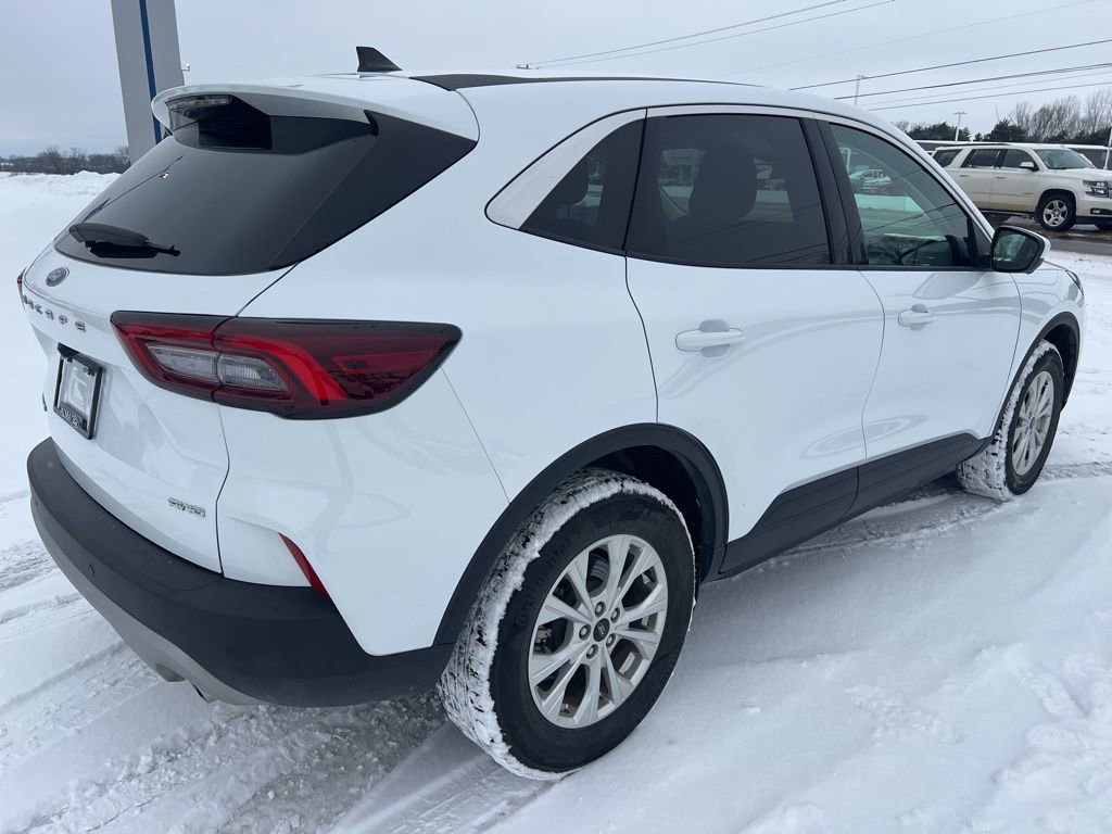 Used 2023 Ford Escape Active w/ Tech Pack #2 image 7