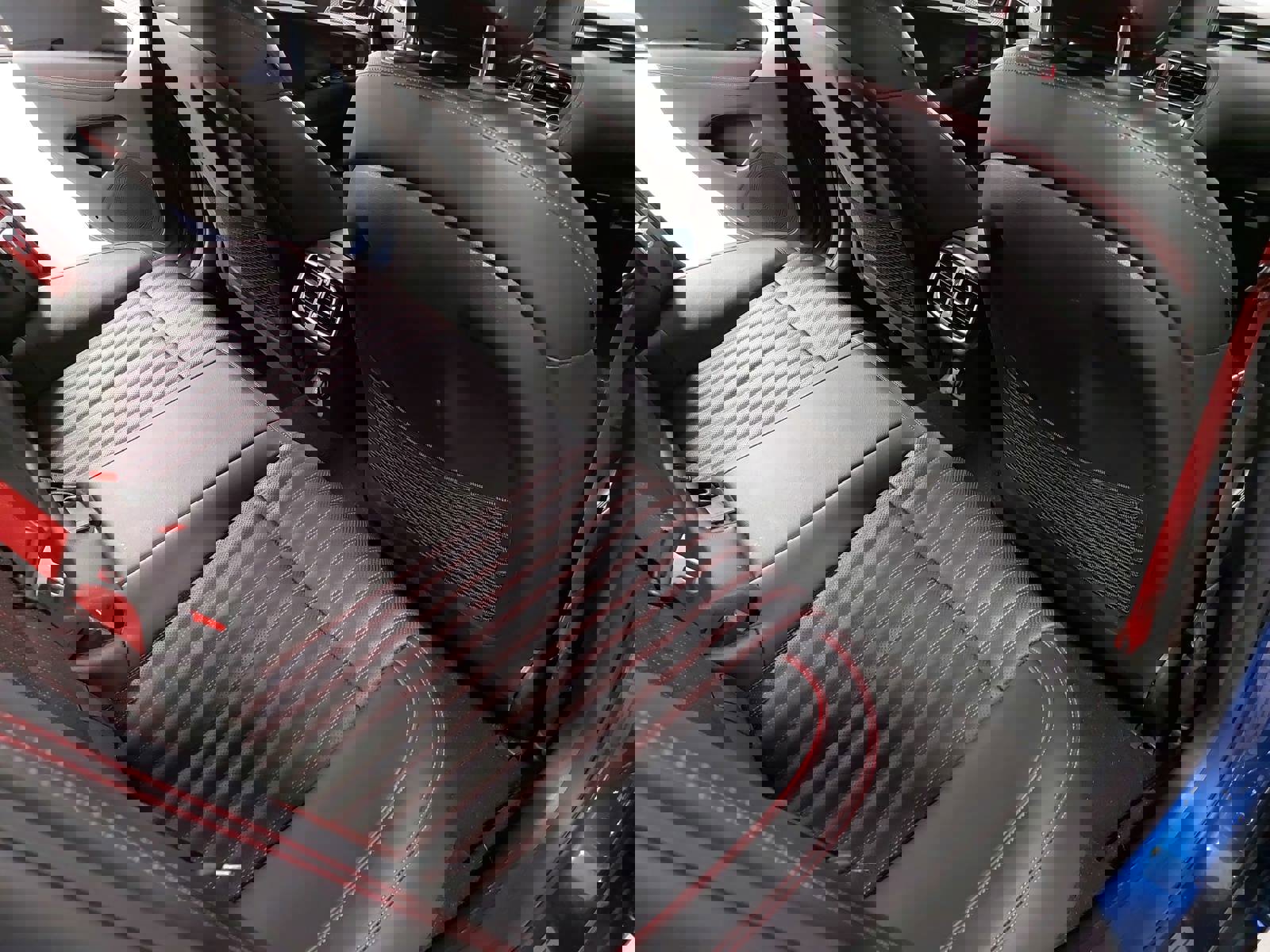 Used 2023 Genesis G70 2.0T w/ Sport Prestige Package image 11