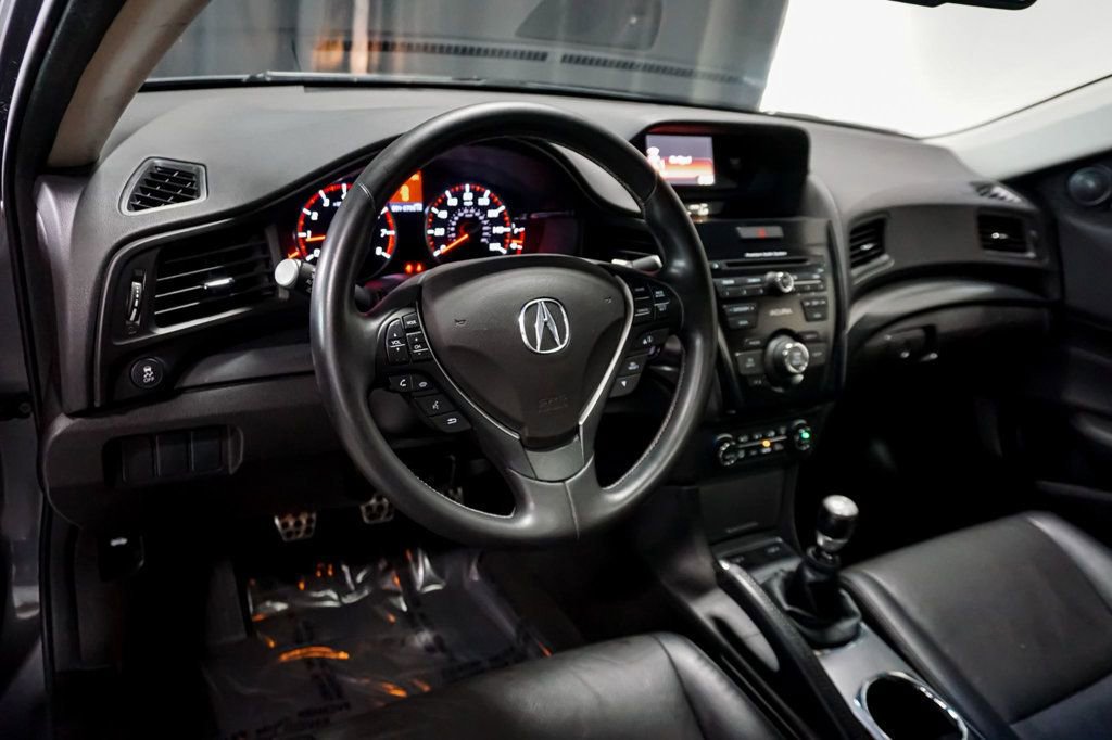 Used 2014 Acura ILX w/ Premium Package FWD image 10