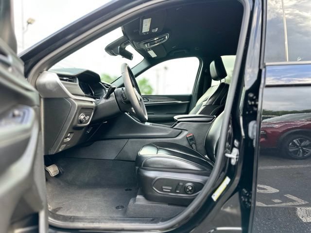 Used 2025 Jeep Grand Cherokee Limited AWD/4WD image 10