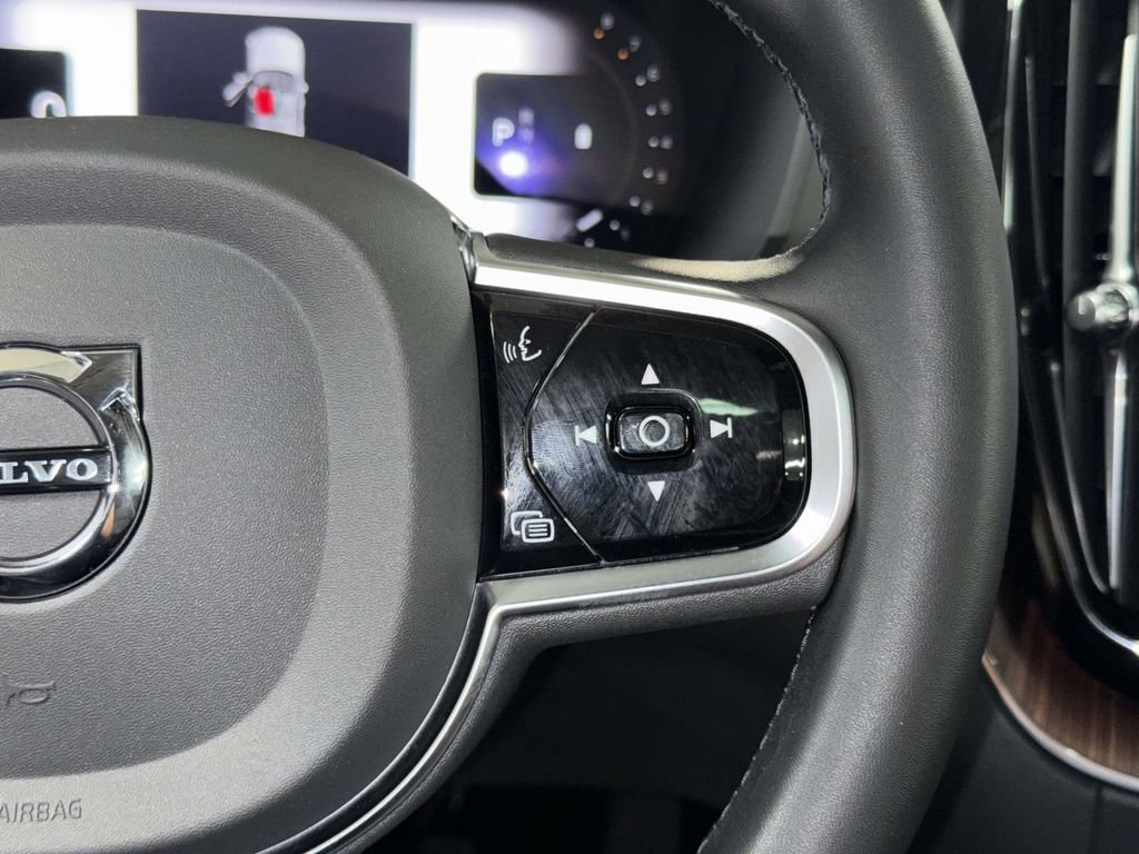Used 2023 Volvo XC60 B5 Ultimate w/ Climate Package AWD/4WD image 29