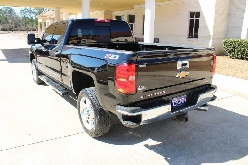 Used 2017 Chevrolet Silverado 2500 LTZ w/ Vortec Plus Package image 12