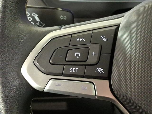 Used 2022 Volkswagen Tiguan SE image 21