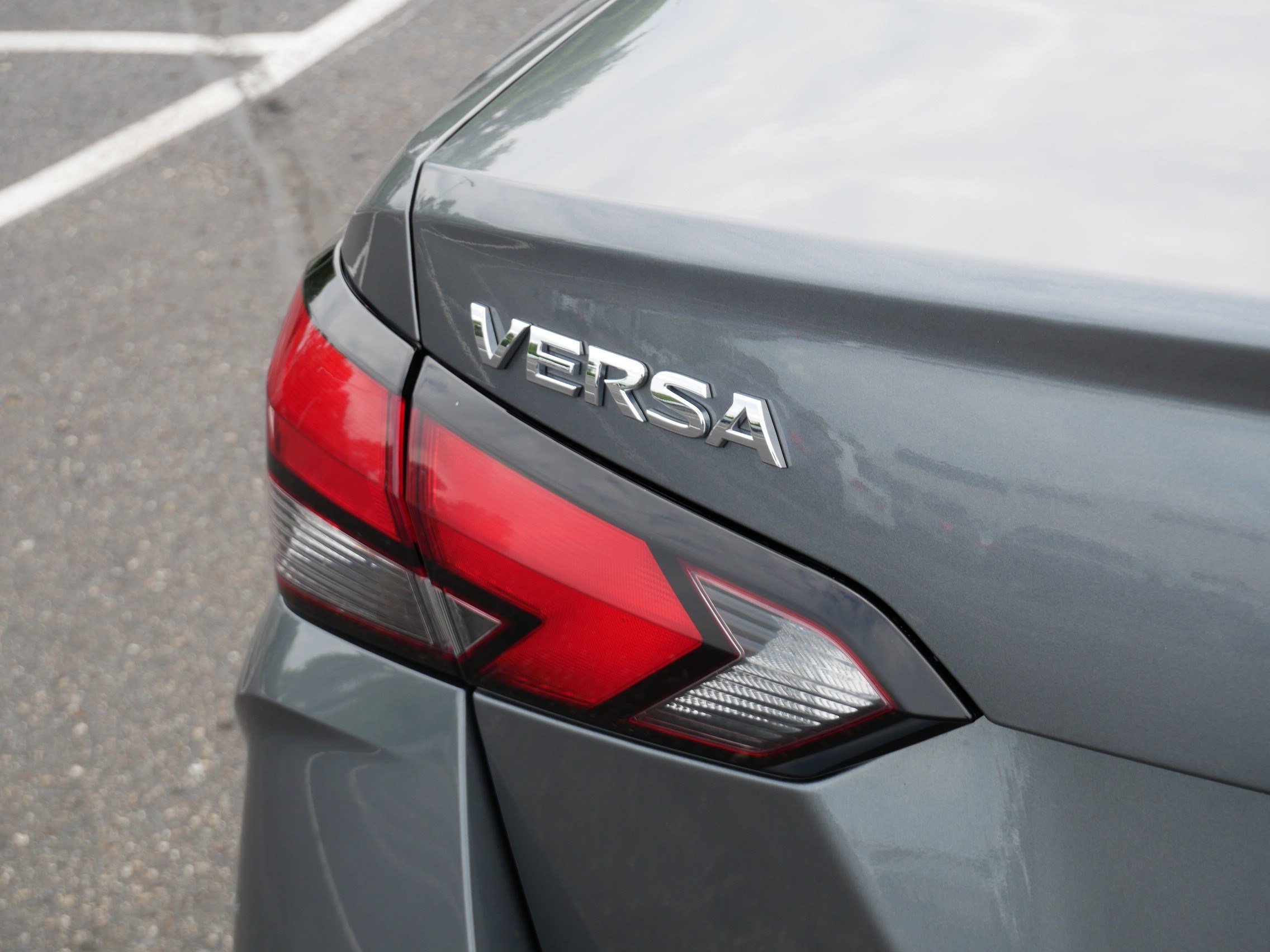 Used 2024 Nissan Versa S w/ Trunk Package FWD image 17