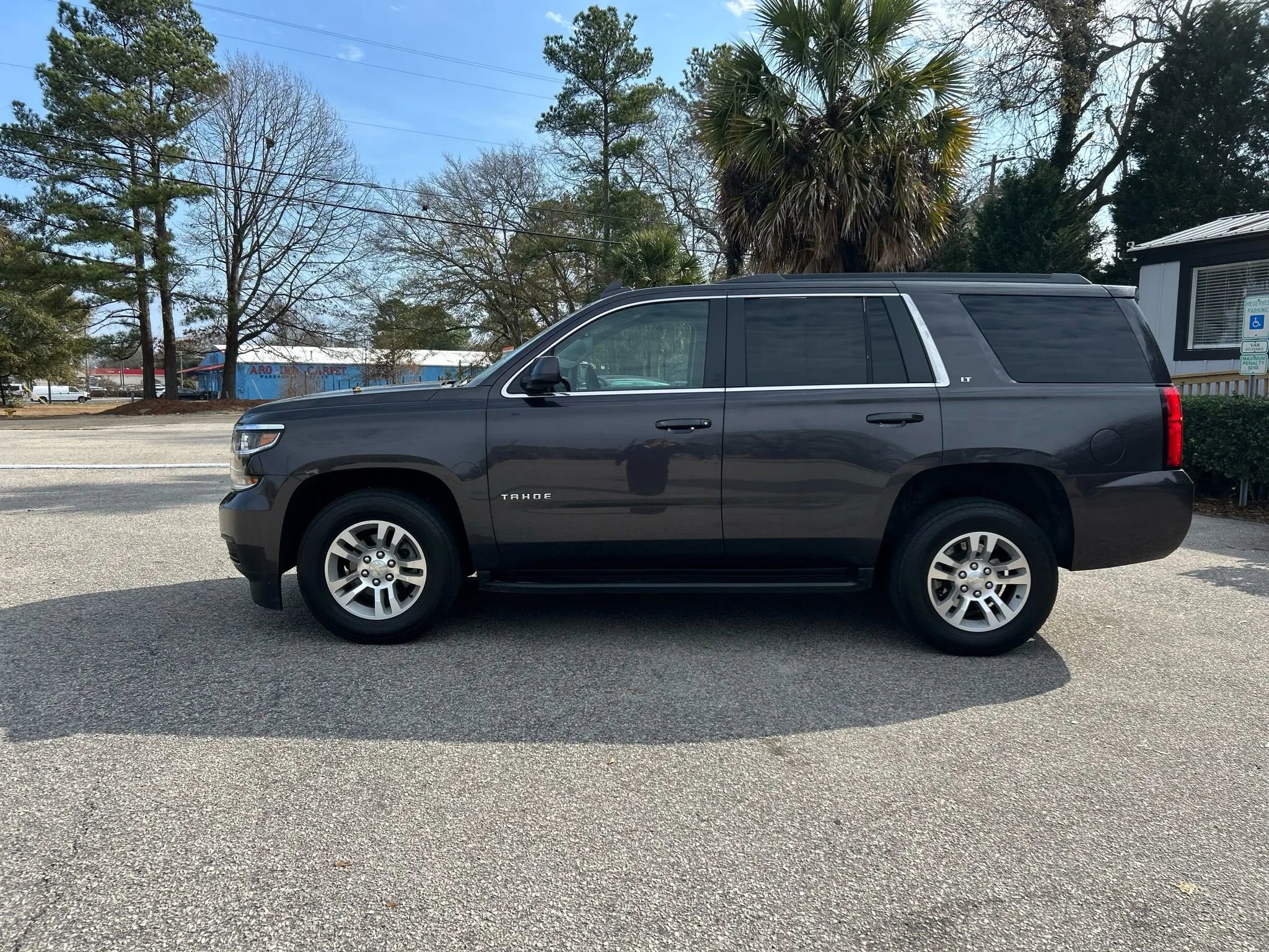 Used 2018 Chevrolet Tahoe LT image 9