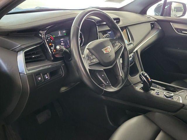 Certified 2023 Cadillac XT5 Luxury FWD image 9