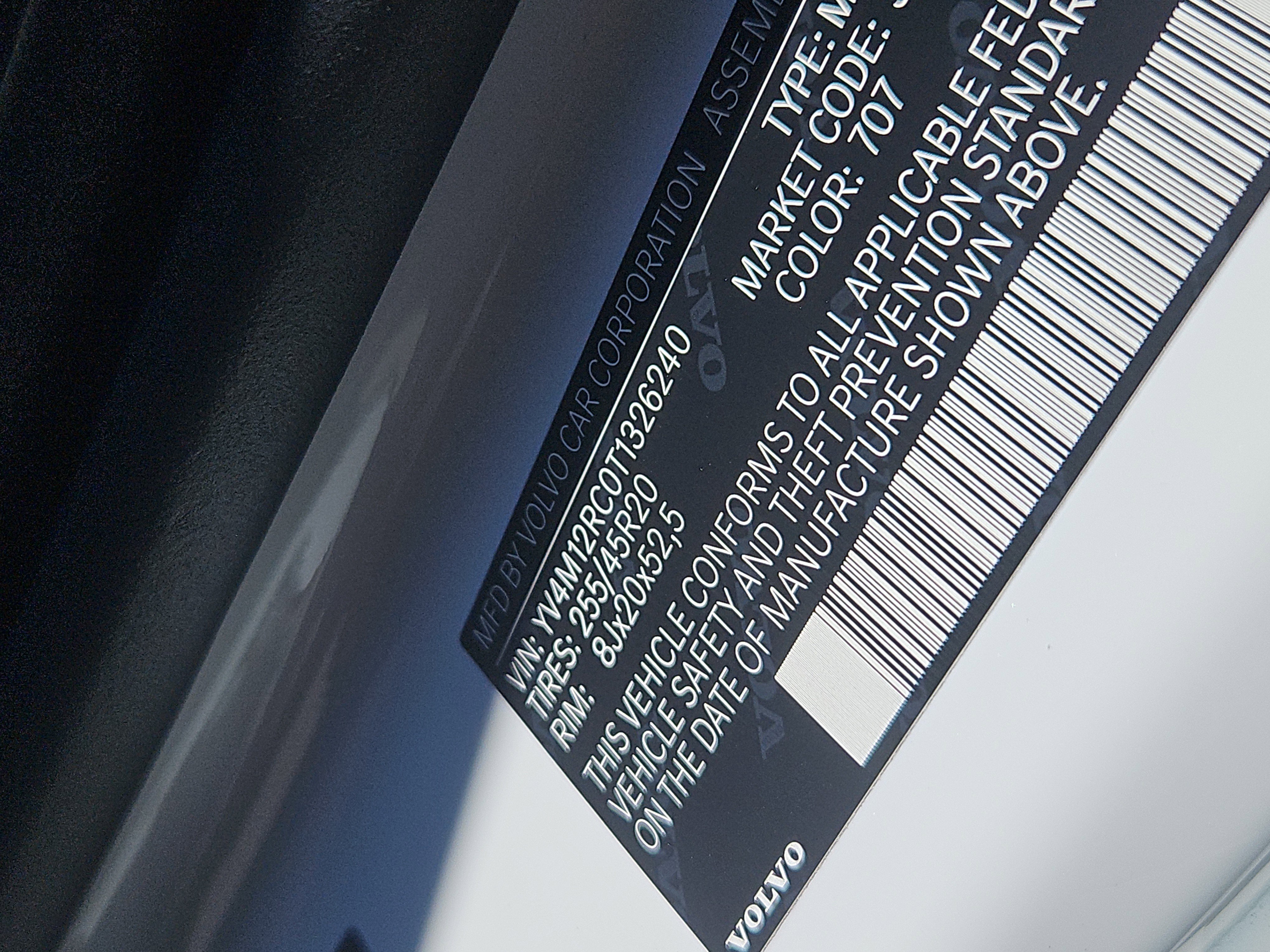 New 2026 Volvo XC60 B5 Plus w/ Protection Package Premier image 5