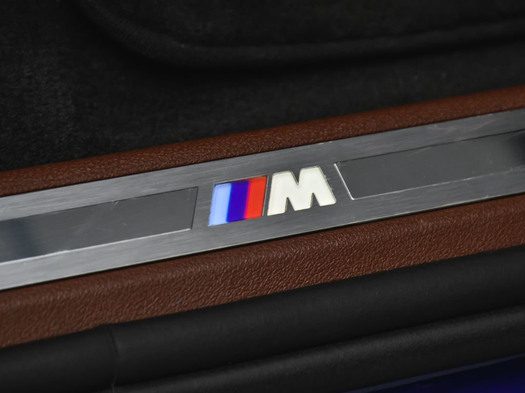 Used 2023 BMW XM AWD/4WD image 17