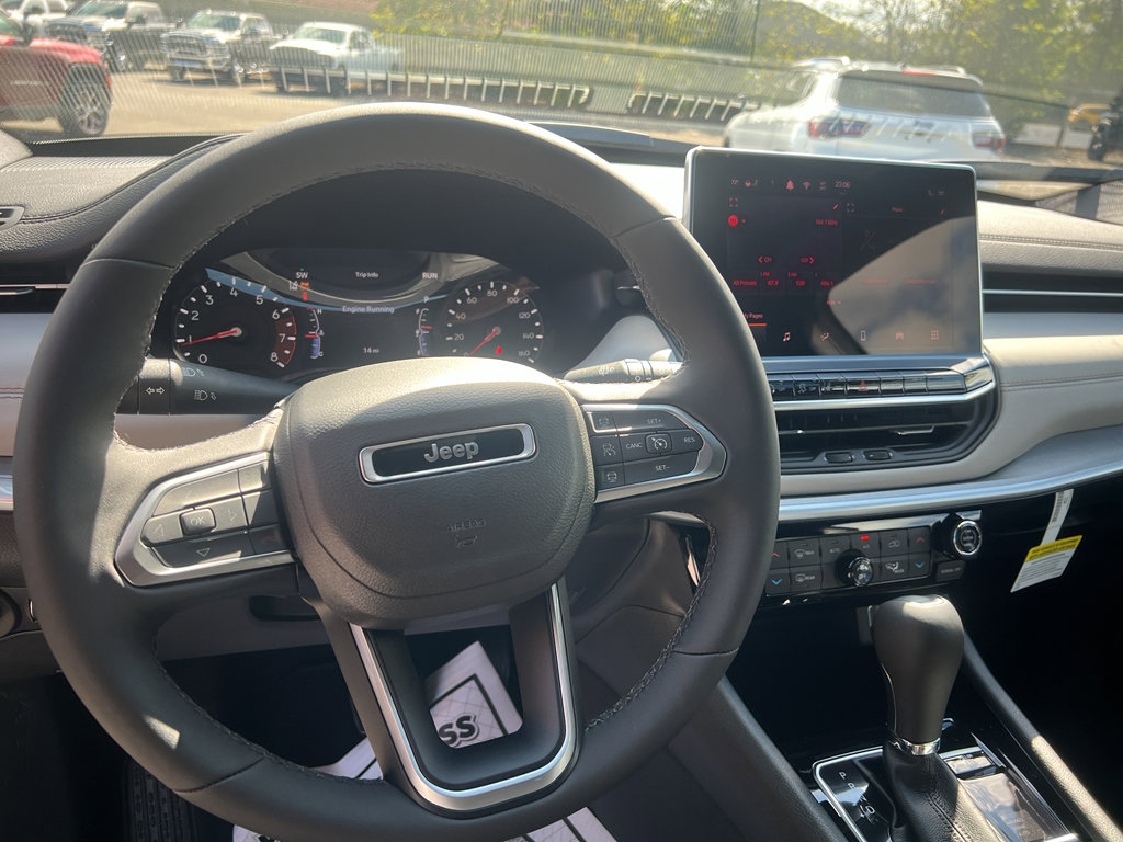 New 2026 Jeep Compass Limited image 9