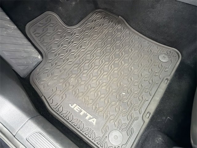 Used 2021 Volkswagen Jetta SE image 36