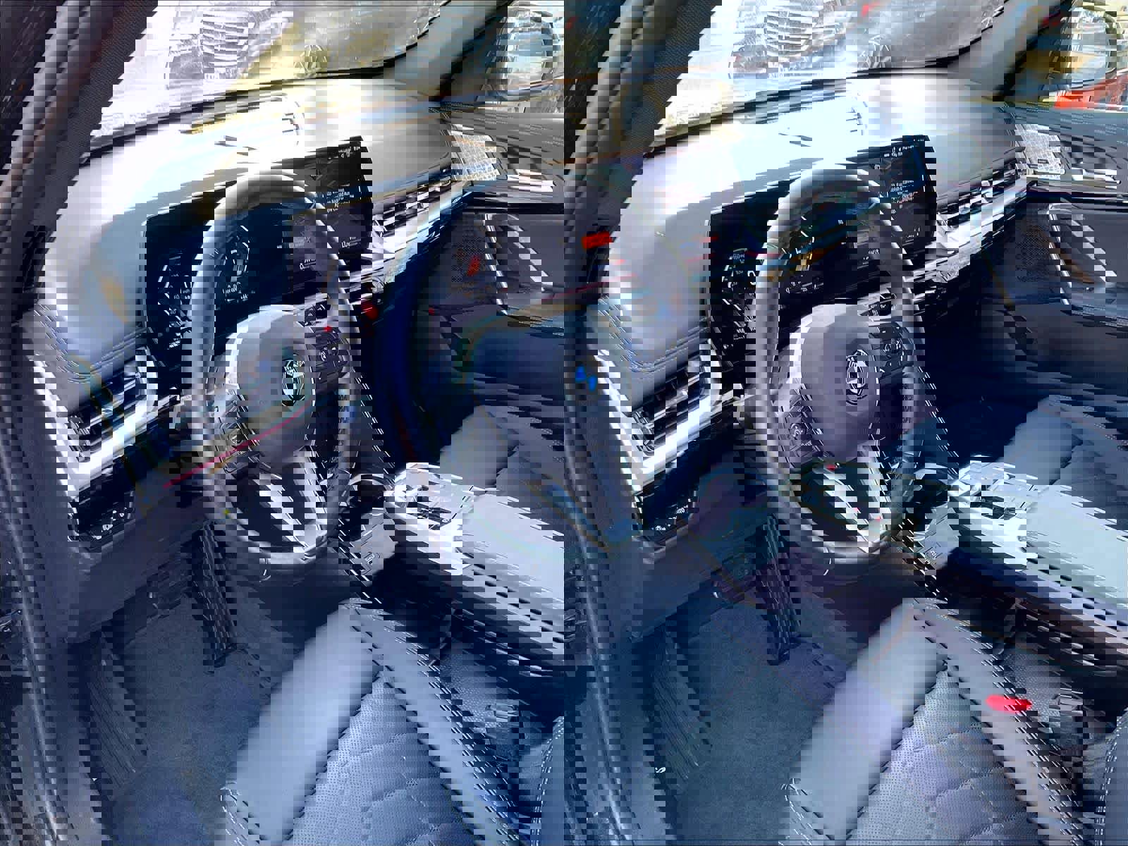 Used 2025 BMW X1 xDrive28i w/ Convenience Package image 15