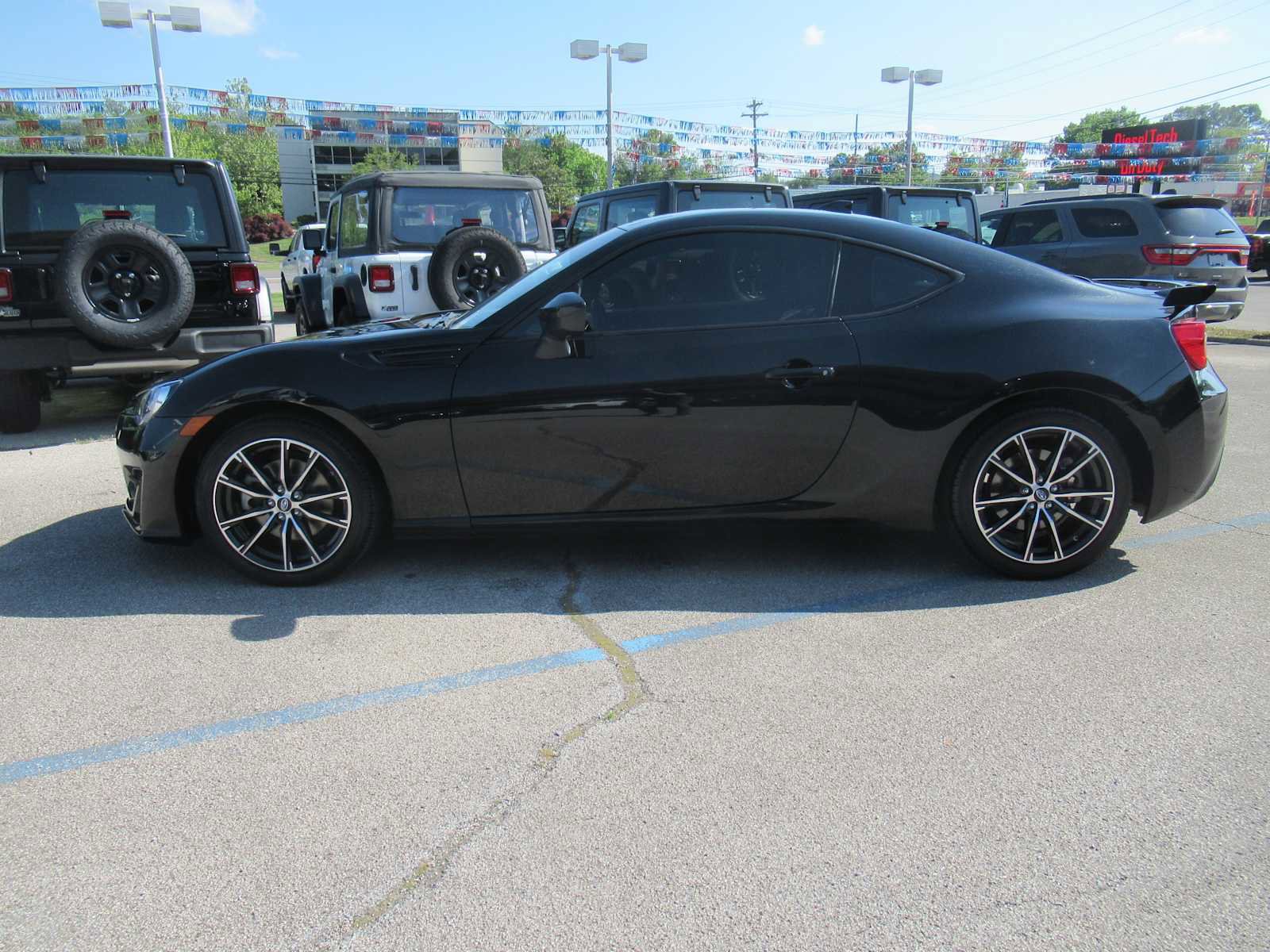 Used 2020 Subaru BRZ Limited RWD image 2