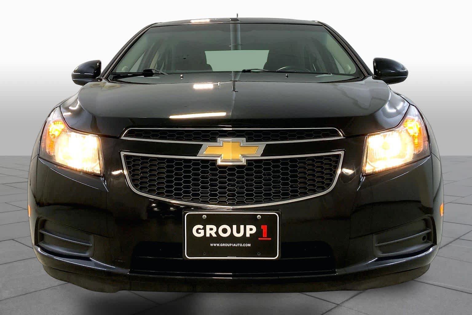 Used 2012 Chevrolet Cruze LT w/ All-Star Edition FWD image 3