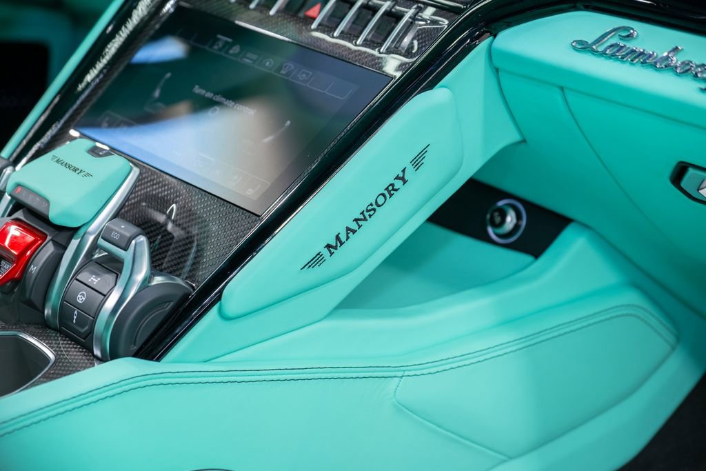 Used 2024 Lamborghini Urus S image 49