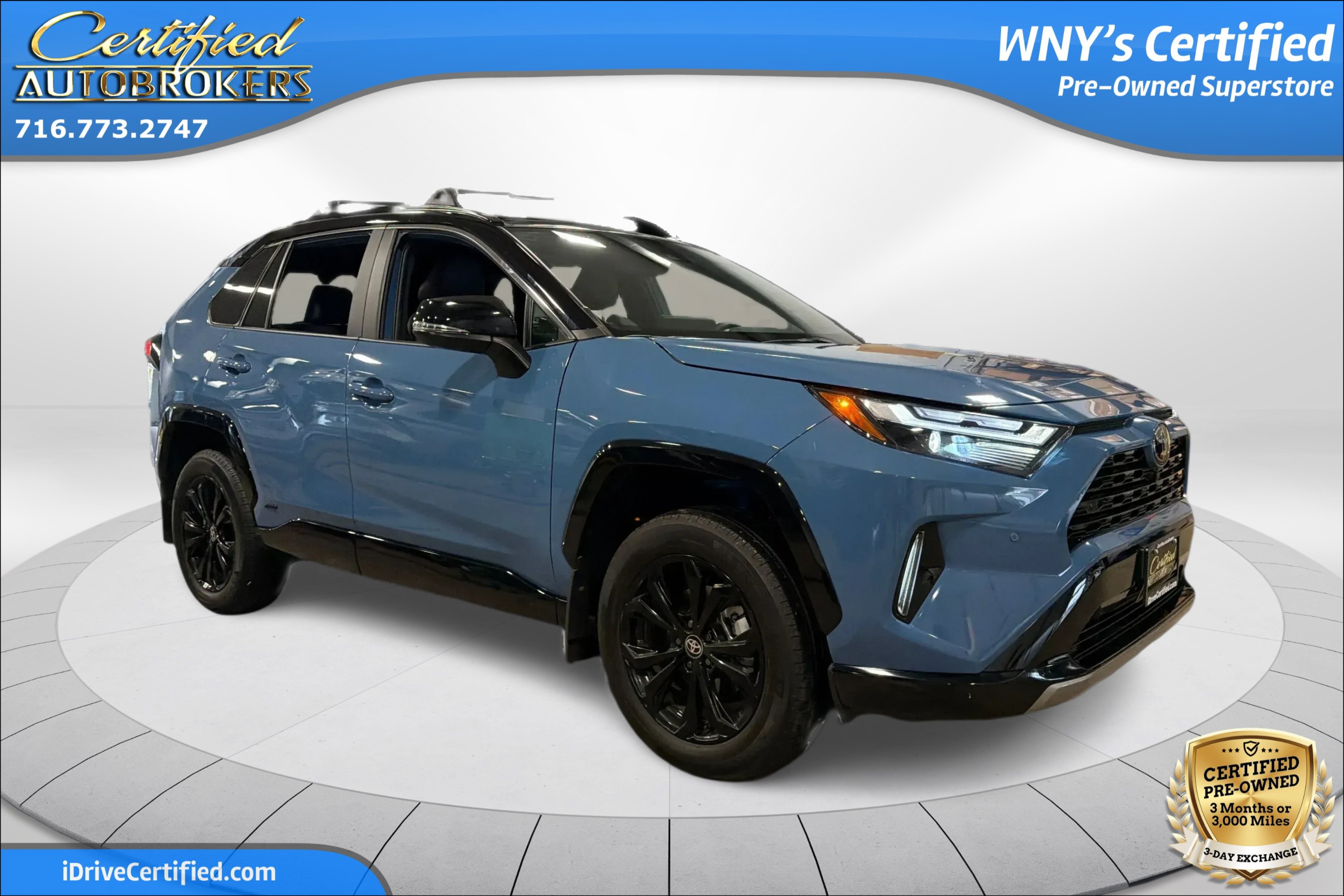Used 2025 Toyota RAV4 XSE w/ Advanced Technology Package AWD/4WD image 3