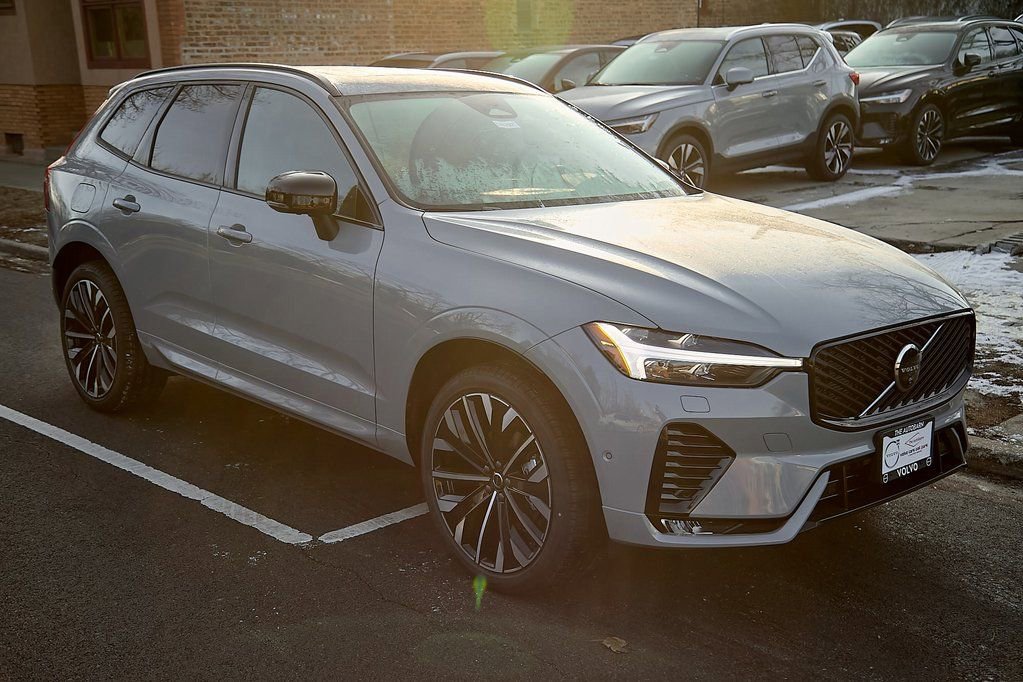 New 2026 Volvo XC60 B5 Ultra w/ Climate Package image 5