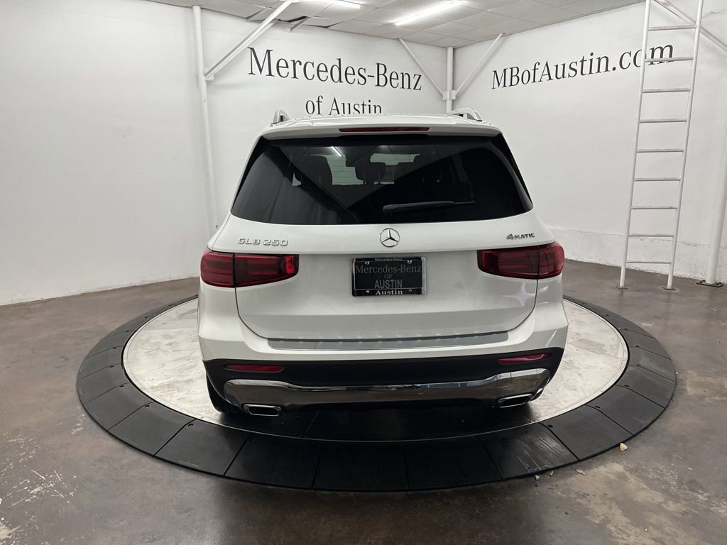 New 2026 Mercedes-Benz GLB 250 4MATIC image 6