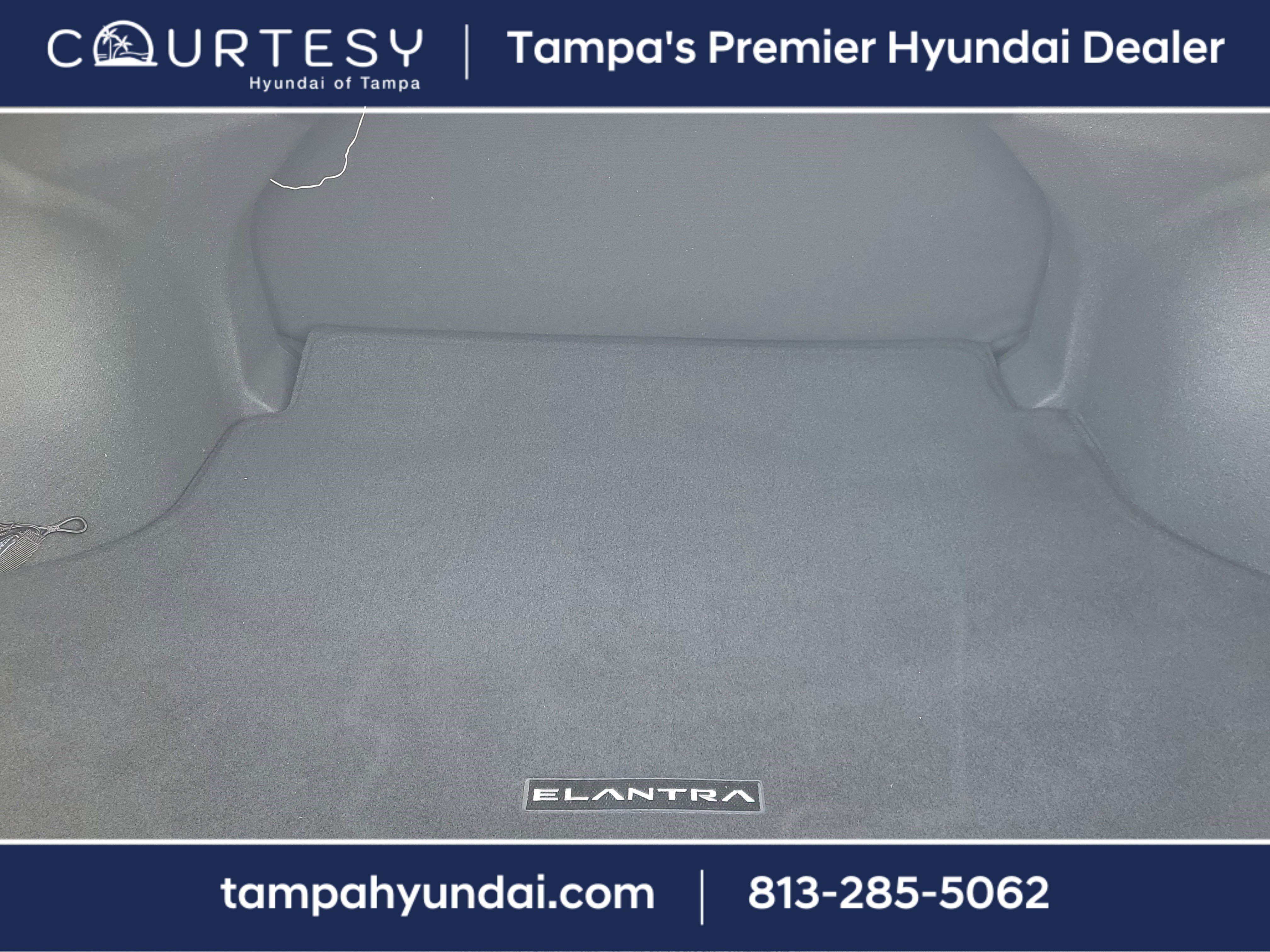 Certified 2025 Hyundai Elantra Sport image 7