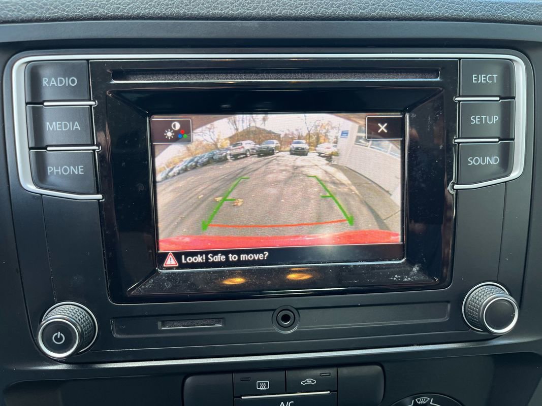 Used 2017 Volkswagen Jetta S image 6