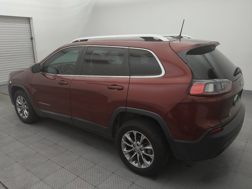 Used 2019 Jeep Cherokee Latitude Plus FWD image 3