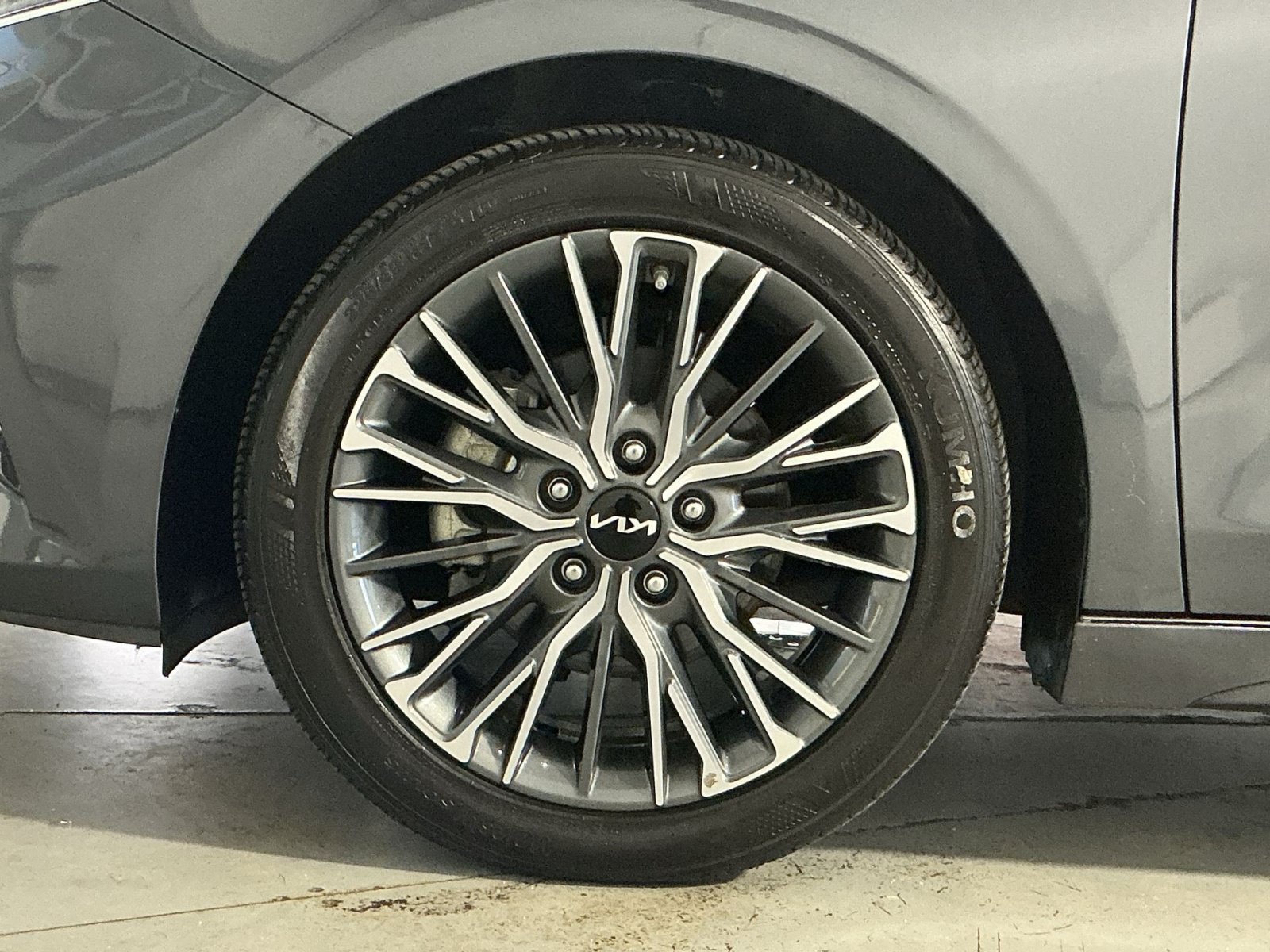 Used 2023 Kia Forte GT-Line FWD image 13