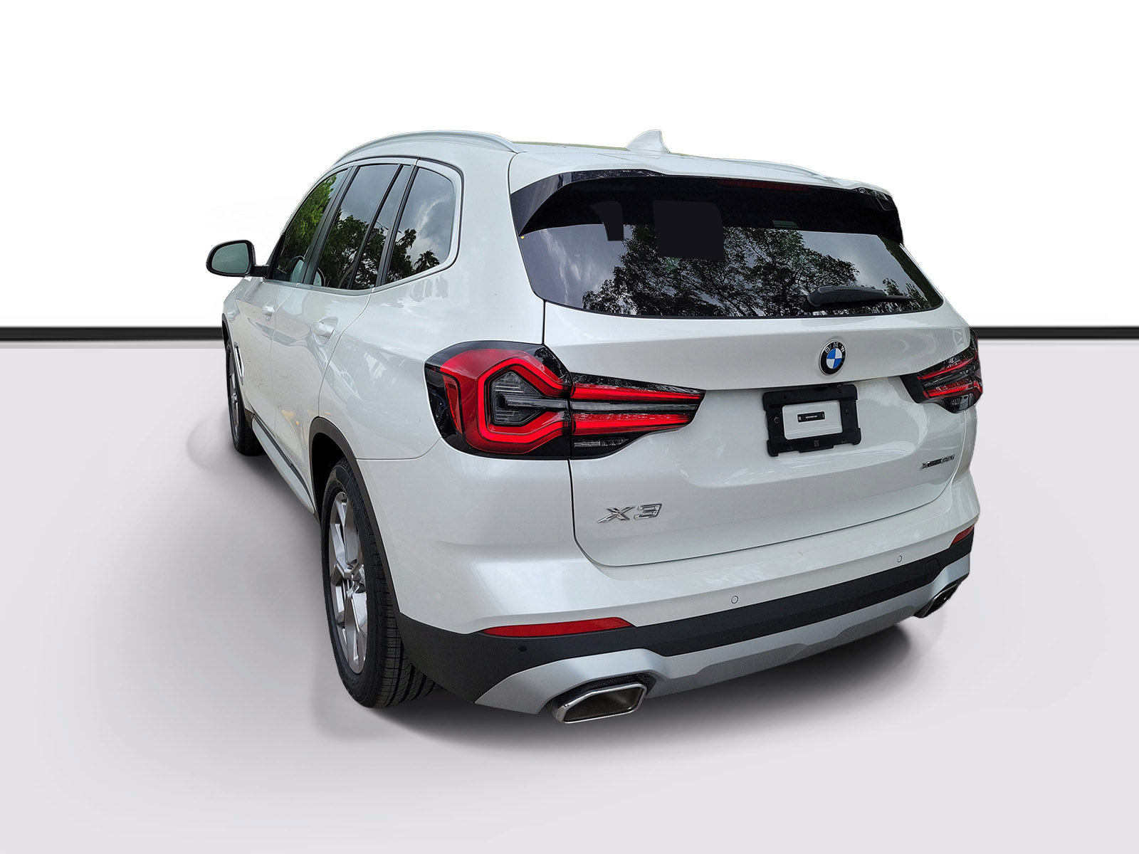 Used 2024 BMW X3 xDrive30i w/ Convenience Package AWD/4WD image 3