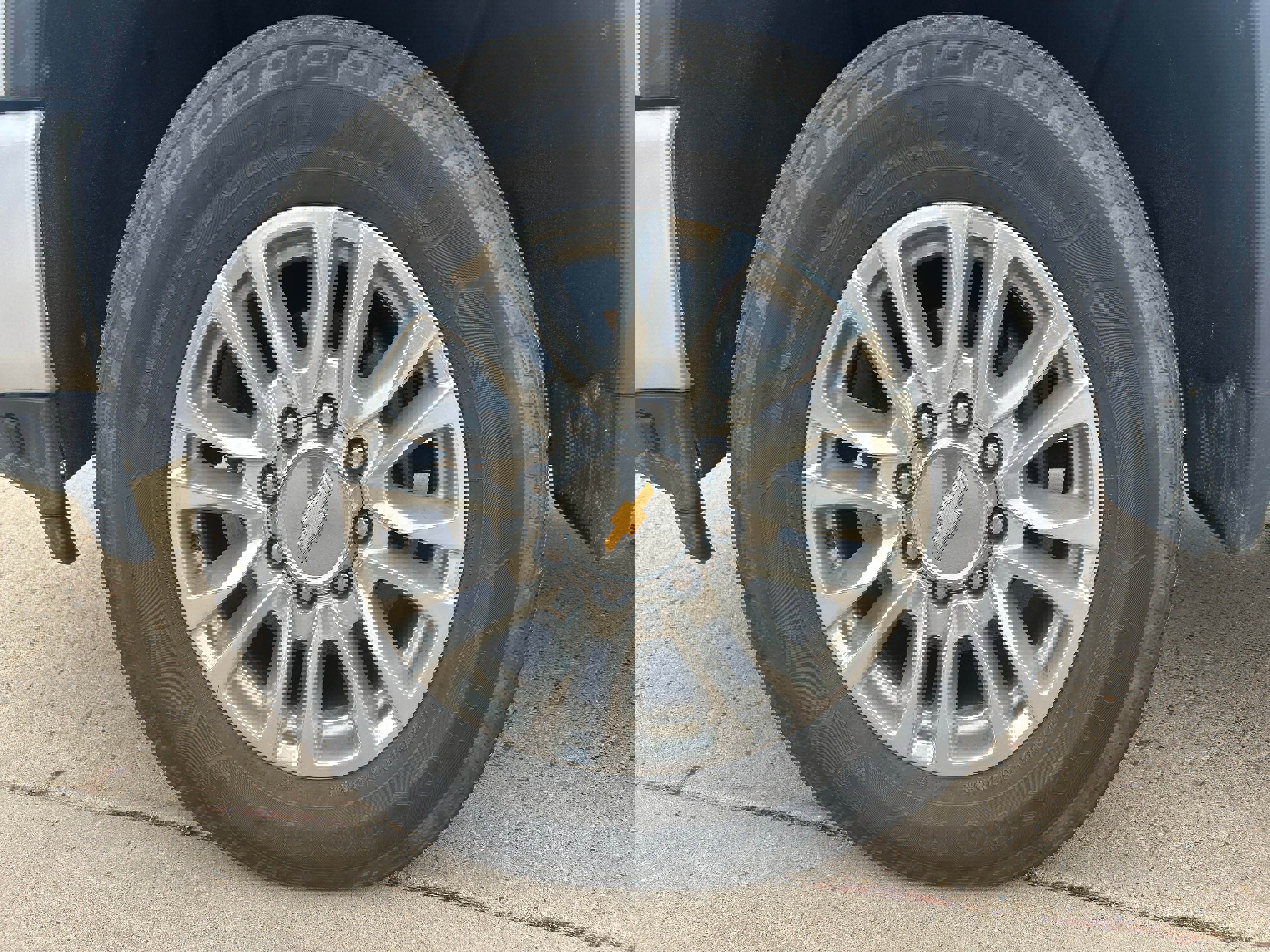 Used 2022 Chevrolet Silverado 3500 High Country image 9