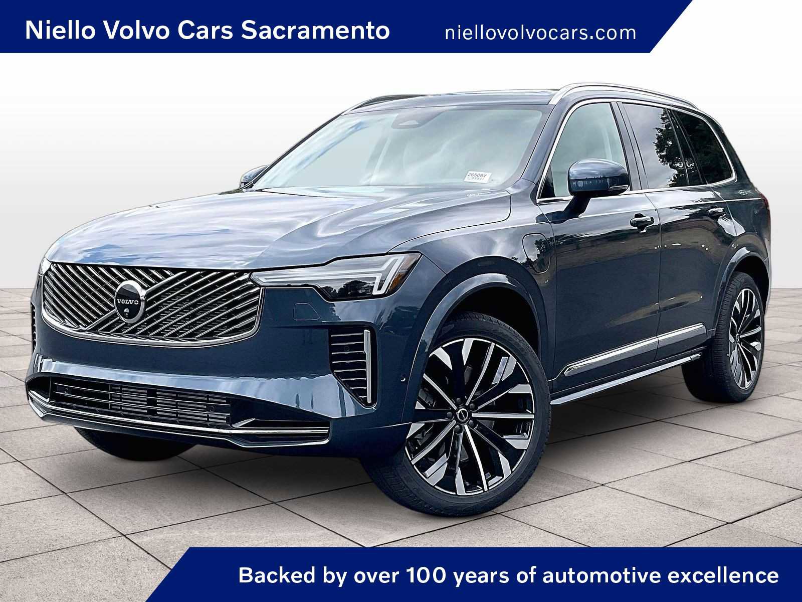 New 2026 Volvo XC90 T8 Ultra w/ Protection Package