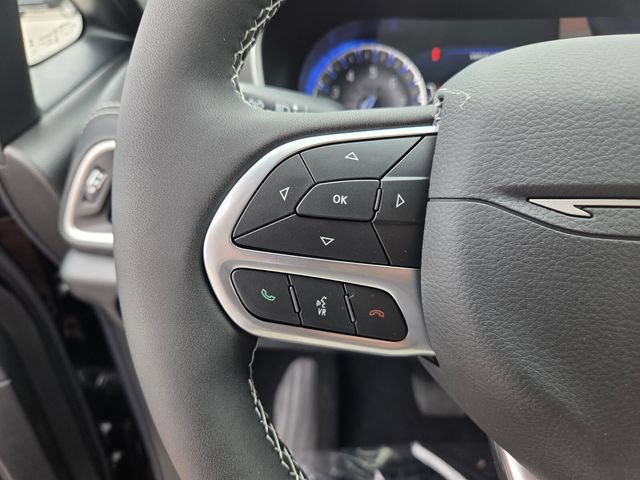 New 2027 Chrysler Pacifica Select FWD image 27