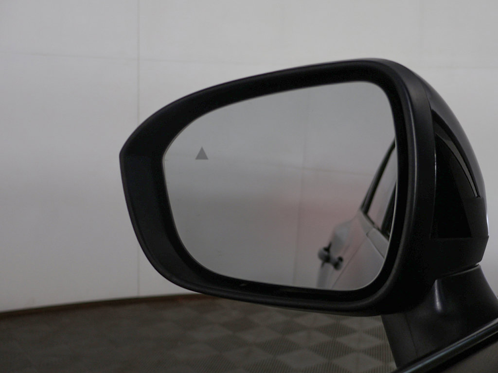 Used 2021 Nissan Rogue SV AWD/4WD image 38