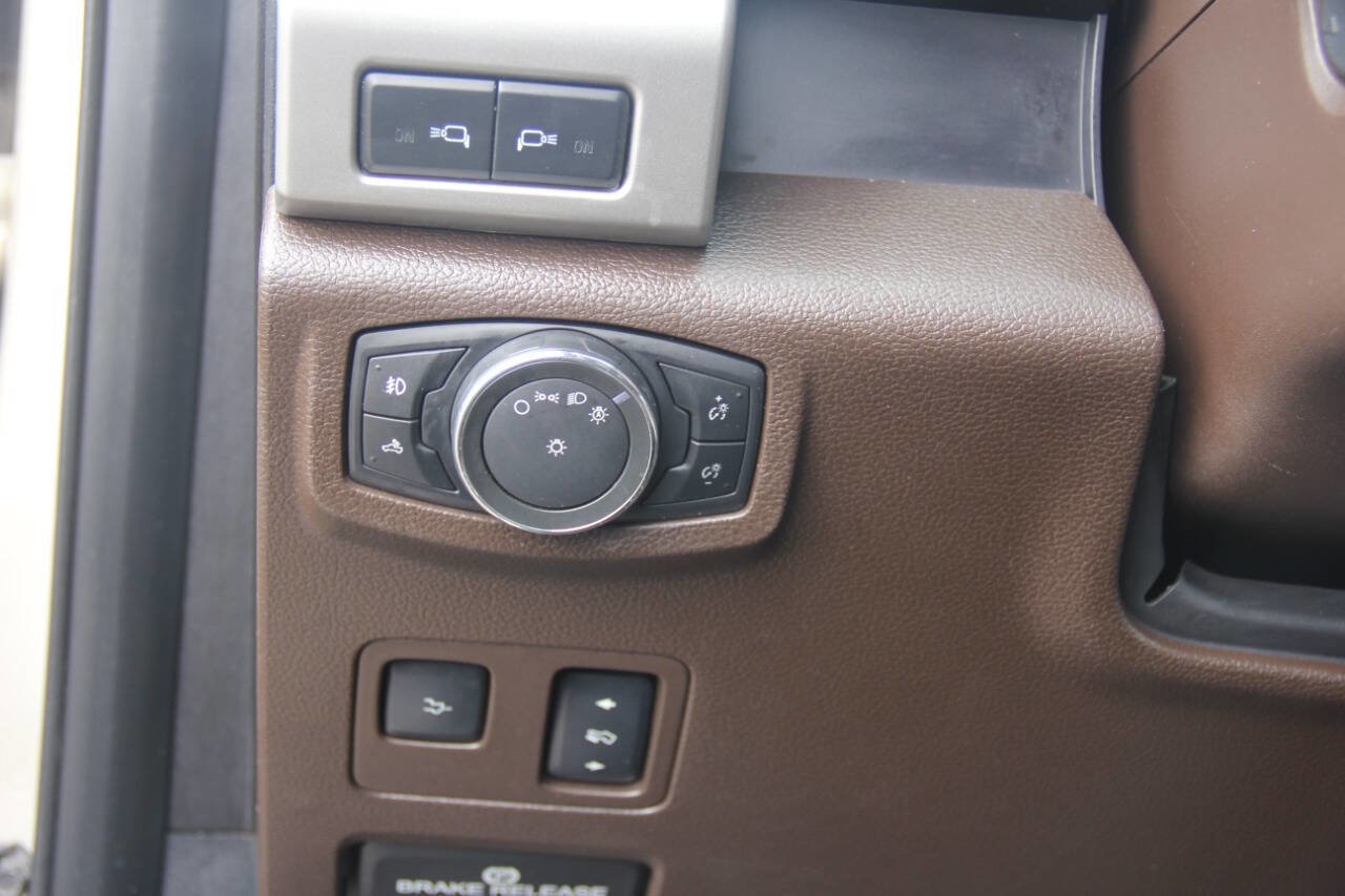 Used 2017 Ford F350 King Ranch w/ King Ranch Ultimate Package image 30