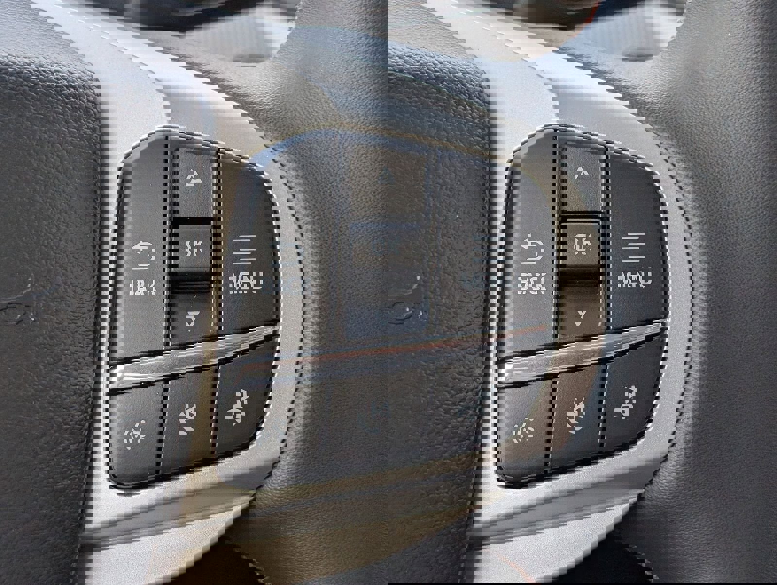 New 2026 Ford Explorer Active w/ Active Comfort Package image 25