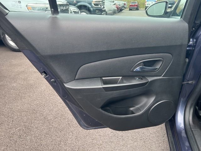 Used 2014 Chevrolet Cruze LT image 18