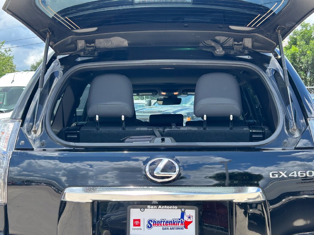 Used 2023 Lexus GX 460 AWD/4WD image 16