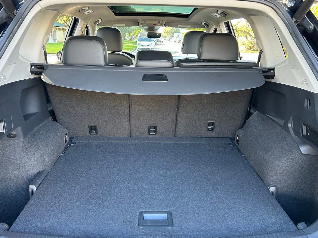 Used 2018 Volkswagen Tiguan SEL Premium image 36