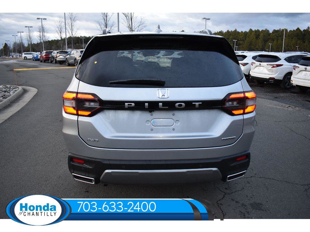 New 2026 Honda Pilot Touring image 6
