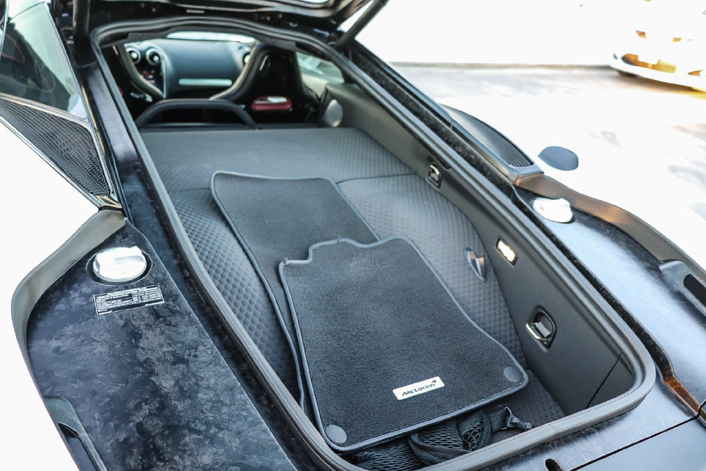 Used 2022 McLaren GT RWD image 24