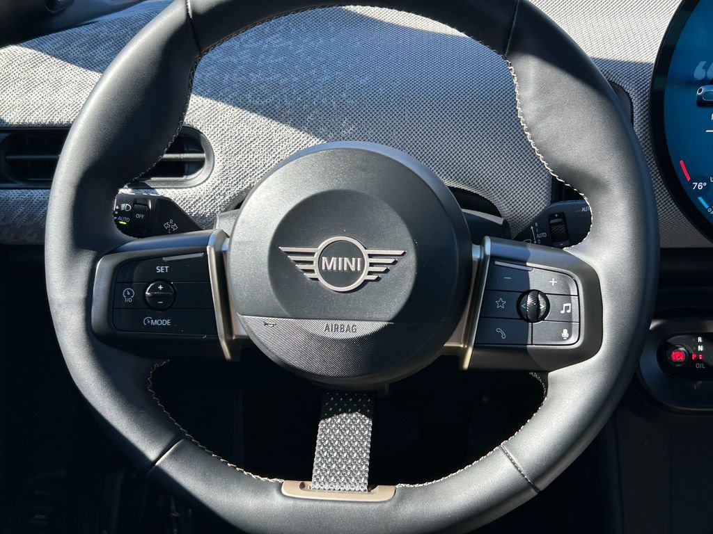 Used 2025 MINI Cooper S image 18