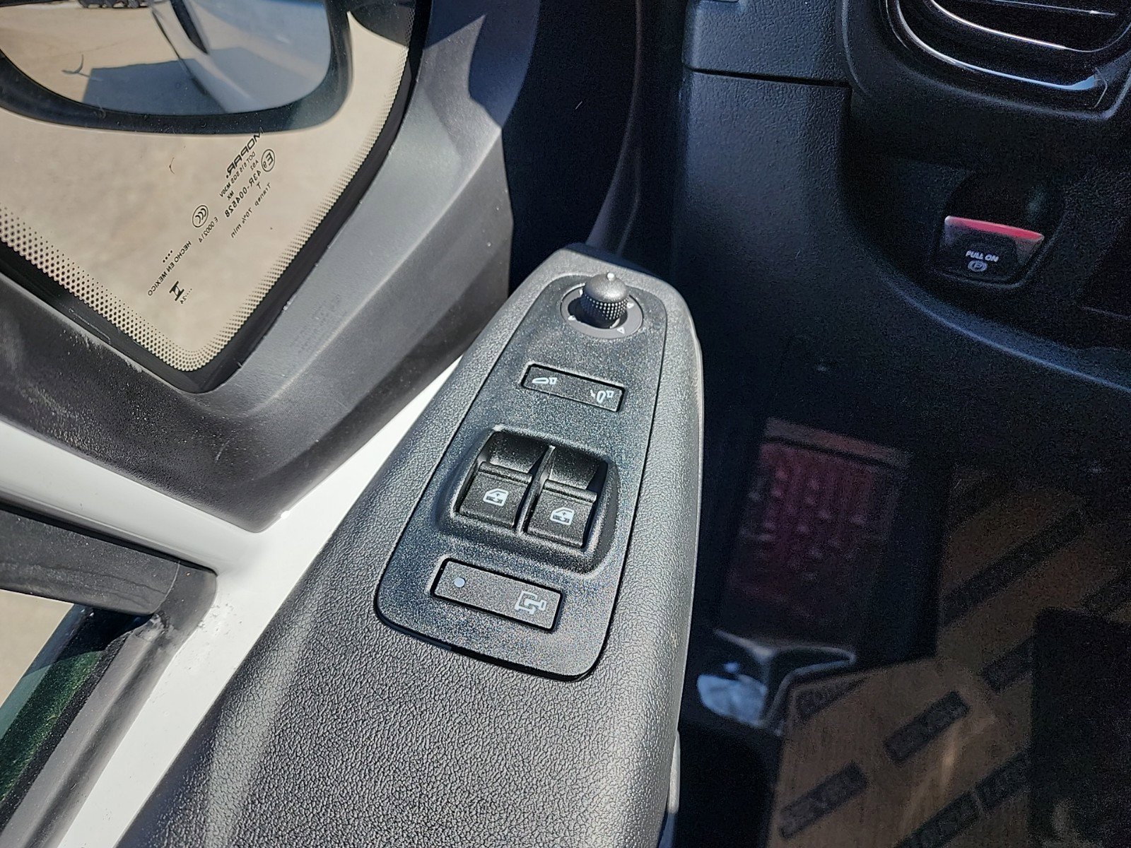 New 2024 RAM ProMaster 3500 w/ Convenience Group image 25