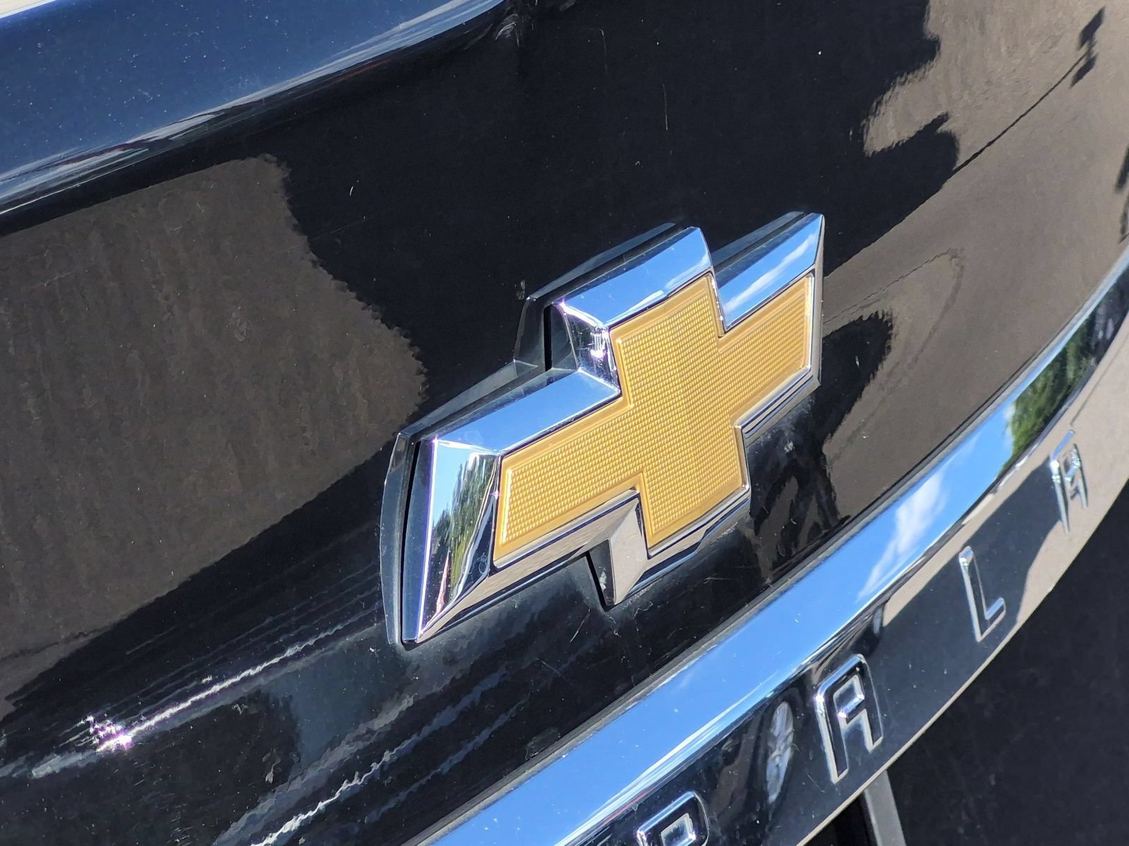 Used 2018 Chevrolet Impala LT FWD image 13