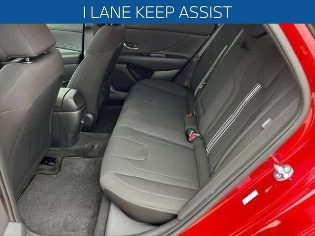 Used 2025 Hyundai Elantra Sport image 11