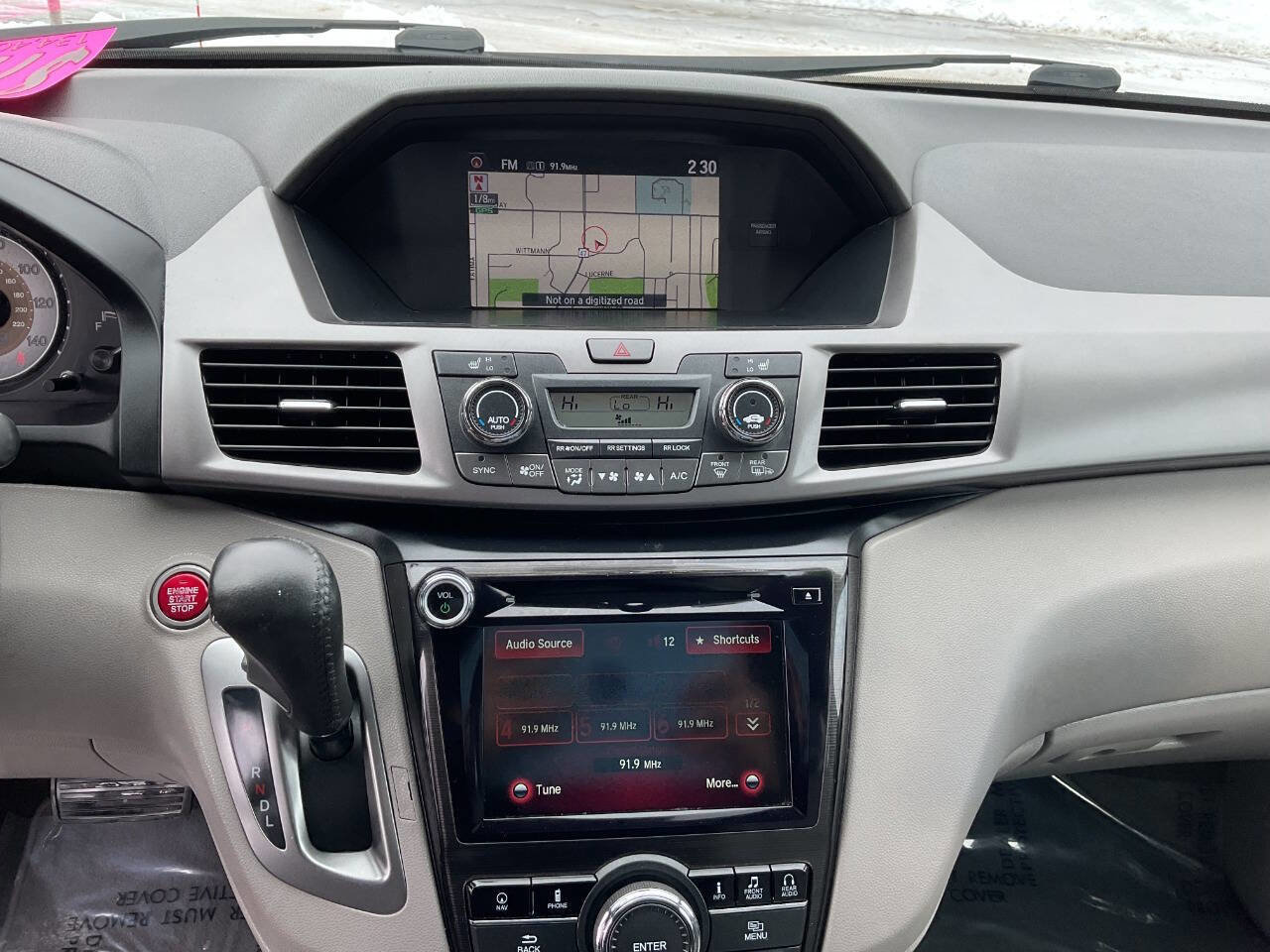 Used 2017 Honda Odyssey Touring Elite image 19