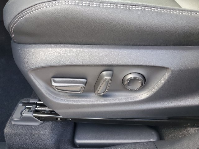 New 2026 Toyota Corolla Cross XLE w/ Convenience Package FWD image 18