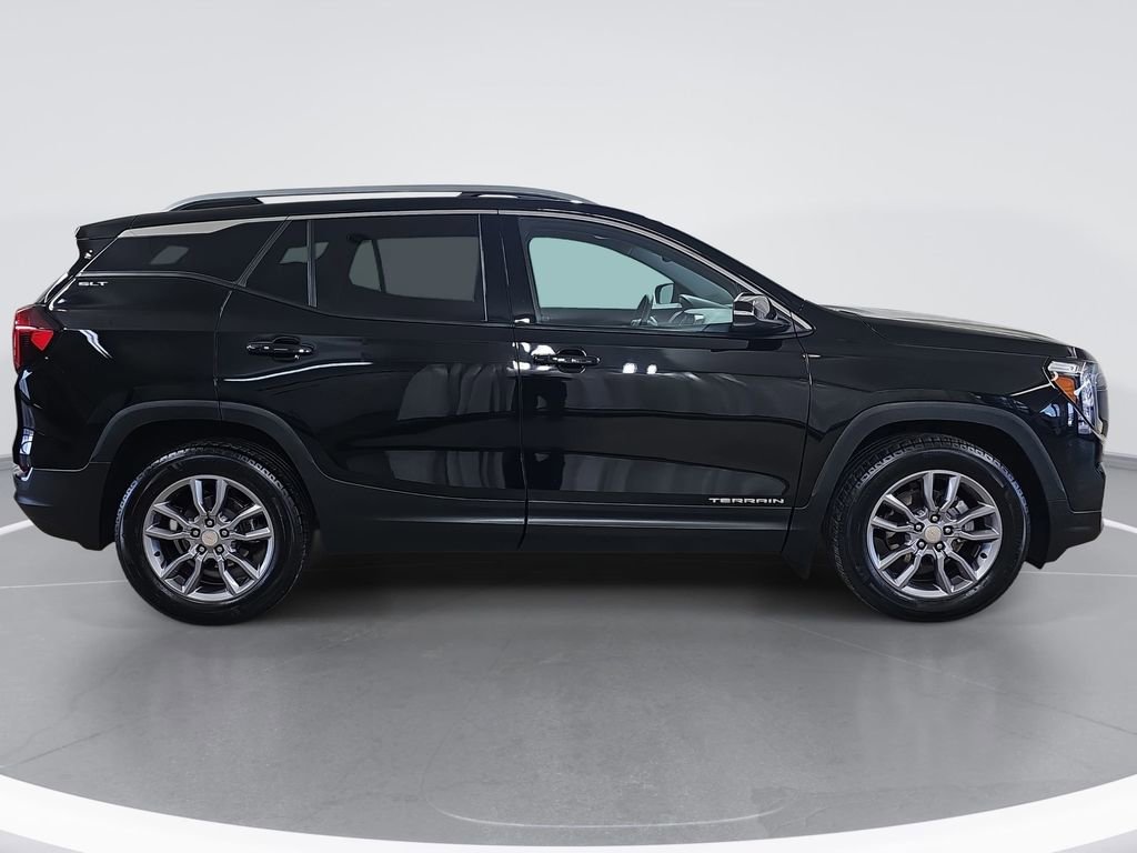 Certified 2024 GMC Terrain SLT w/ LPO, Floor Liner Package image 2
