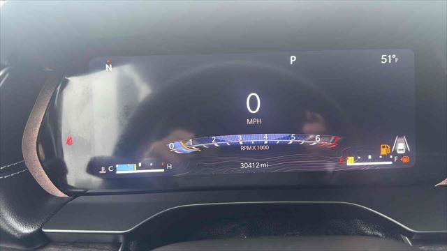 Used 2023 Jeep Grand Cherokee Limited w/ Black Appearance Package image 14