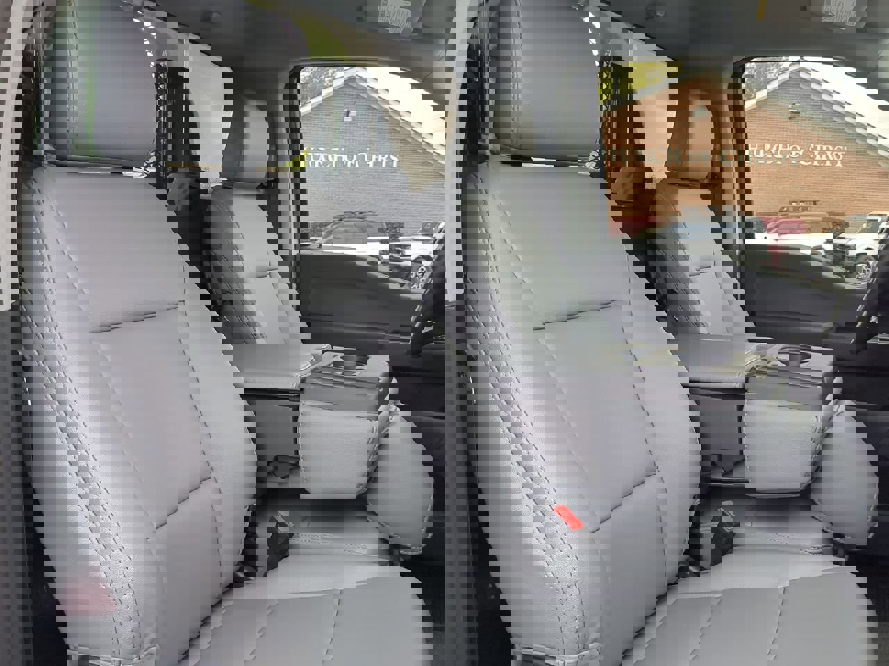 New 2025 Ford F550 2WD Regular Cab Super Duty w/ XL Chrome Package image 13