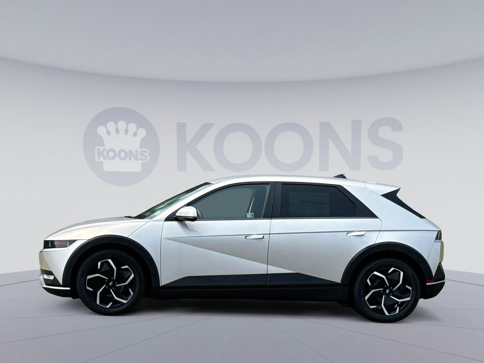 New 2024 Hyundai Ioniq 5 SEL image 2